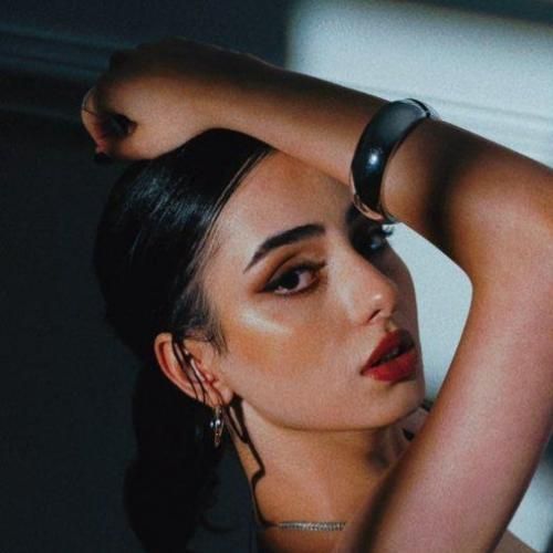 لنا اگه
