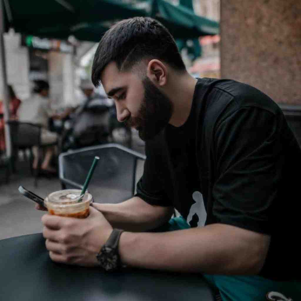 علی یاسینی شراب