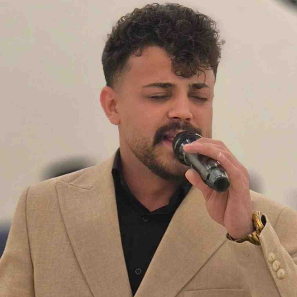 محمد مولایی سر زده